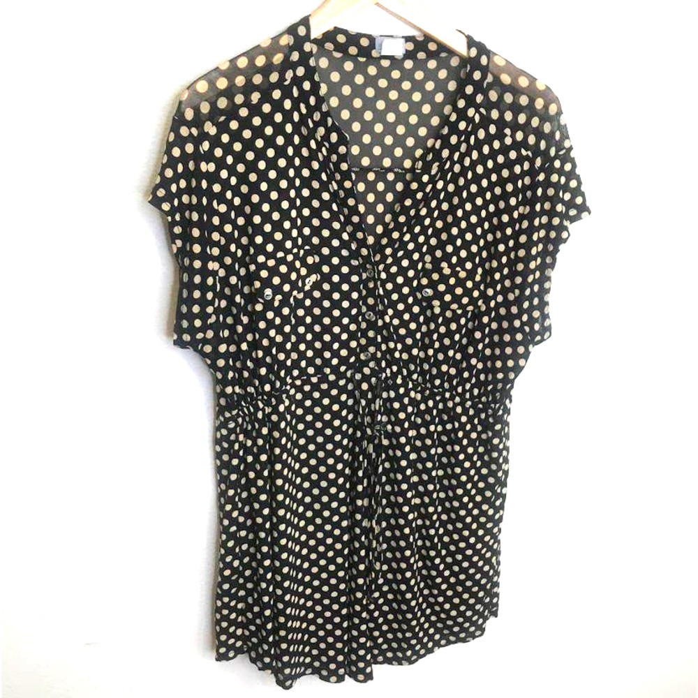 SIREN LILY Black and  Tan Polka Dot V-neck Short Sleeve Maternity Tunic, Med